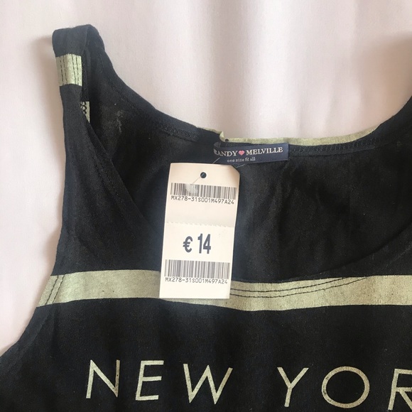 Brandy Melville ‘New York Los Angeles’ Crop Tank - Picture 4 of 4